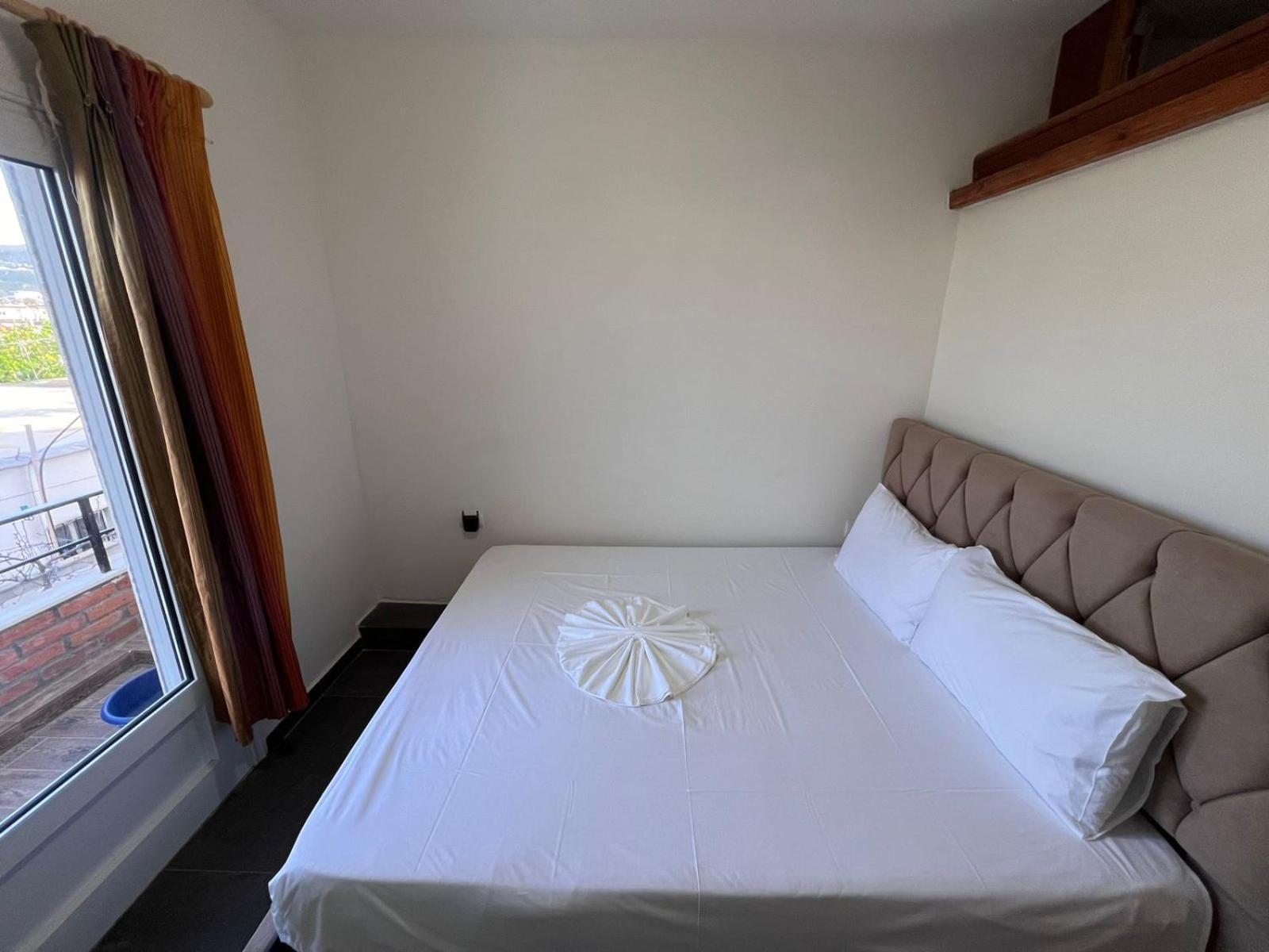 Guest Rooms Arbri Vlorë Exteriér fotografie