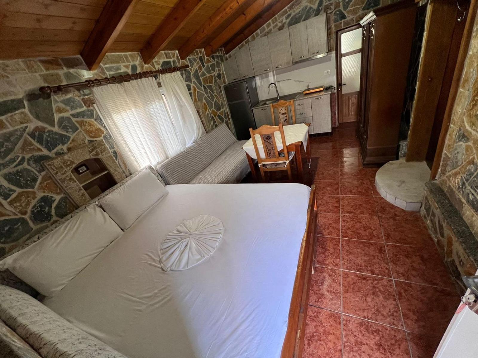 Guest Rooms Arbri Vlorë Exteriér fotografie