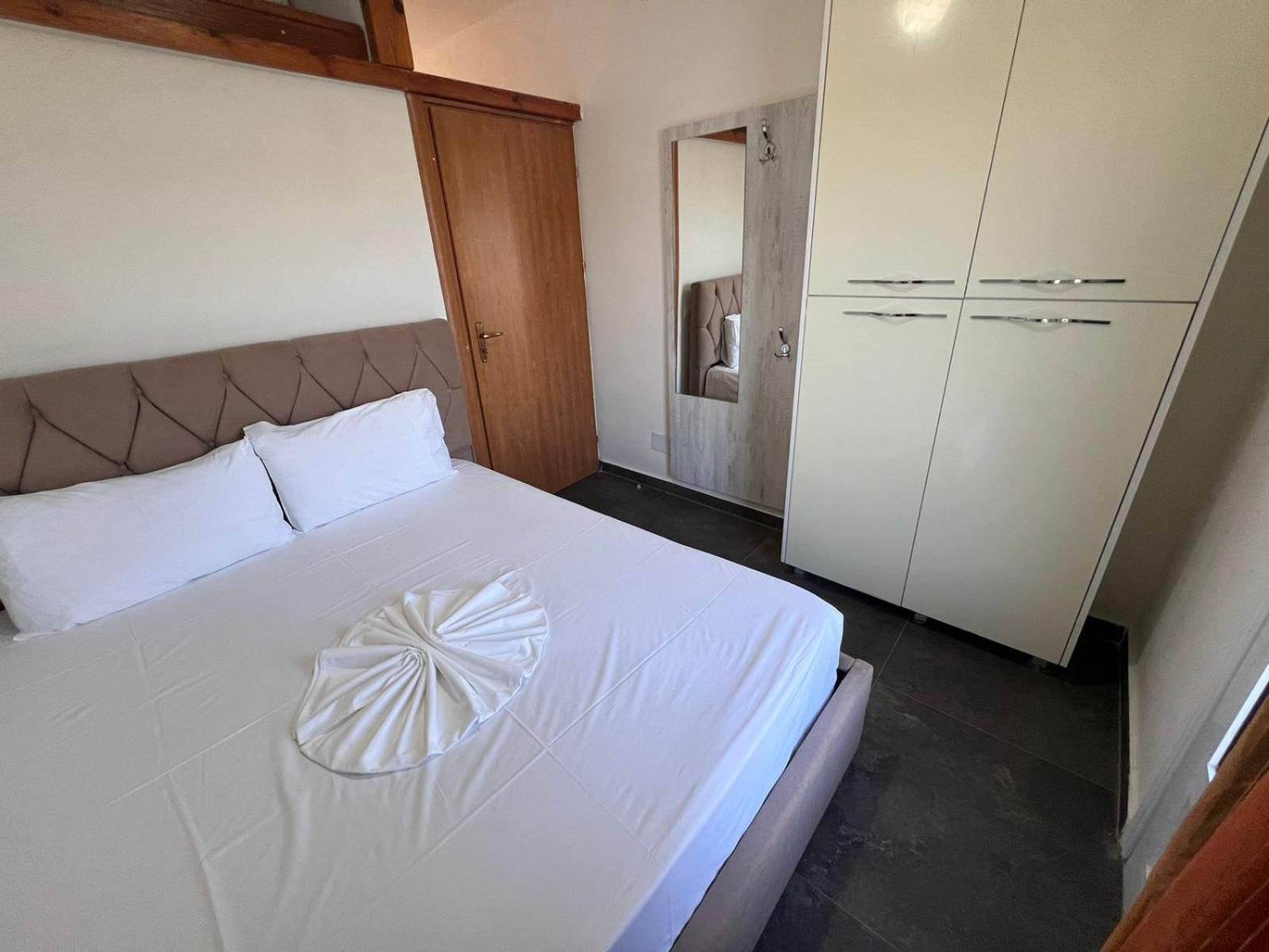 Guest Rooms Arbri Vlorë Exteriér fotografie
